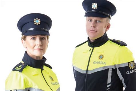 New Garda uniform revealed as Dublin gardai first to…