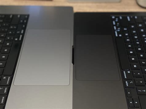 Space gray vs space black : r/macbookpro