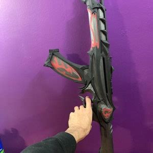 3D Printed Reaver Vandal Cosplay / Prop From VALORANT - Etsy Canada