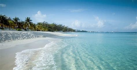 Best Caribbean Islands to Visit in February