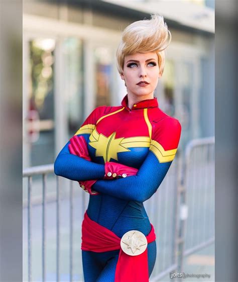 Hello Captain Marvel! [Cosplay] | Marvel cosplay, Cosplay woman, Dc cosplay