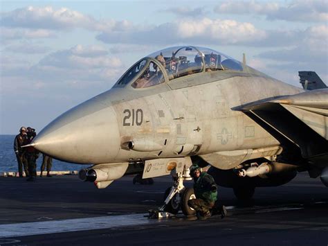 F-14 Tomcat | Military aircraft, Us navy aircraft, Aircraft photos