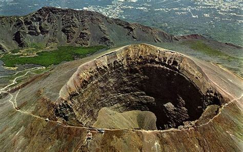 Mount Vesuvius - cooperativatasso.com ... city and the bay is ...