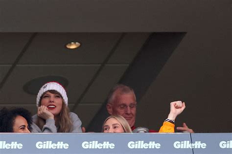 Taylor Swift Debuts Knit Beanie with Travis Kelce’s Number at Chiefs Game