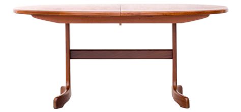 G Plan Fresco oval dining table extending | El Recibidor