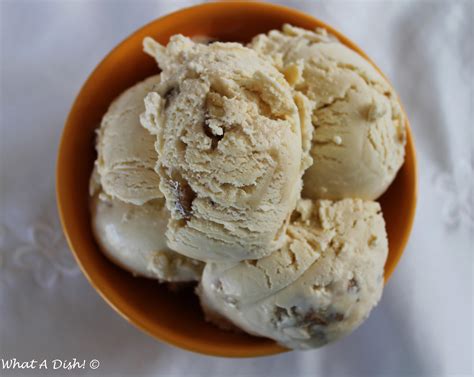 What A Dish!: Maple Walnut Ice Cream