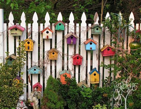 How To Decorate A Wooden Fence | Psoriasisguru.com