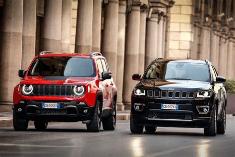 Jeep Compass 4xe and Renegade 4xe look the same, but pack an plug-in punch - CNET