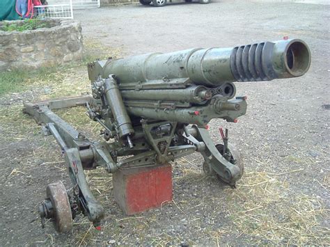 105mm Pack Howitzer - Artillery & Anti-Tank Weapons - HMVF - Historic ...