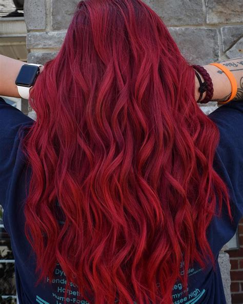 Red Crimson Color Hair - Mundopiagarcia