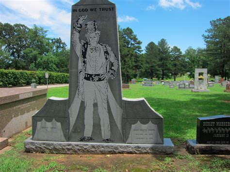 Under God's Big Top: Photos from the Circus Cemetery in Hugo, Oklahoma ...