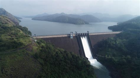 Watch idukki dam opening beautiful images | Idukki Dam Opening : മൂന്ന് വർഷത്തിന് ശേഷം ഇടുക്കി ...