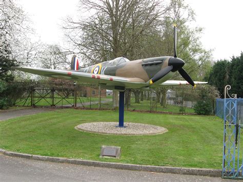 Meet our Spitfire Pilot – RAF Biggin Hill Museum & Chapel