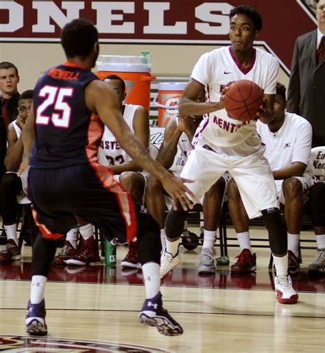 Men's 2015-16 basketball schedule announced - Maroon Nation