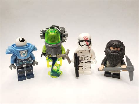 A few of my favorite custom minifigs : lego