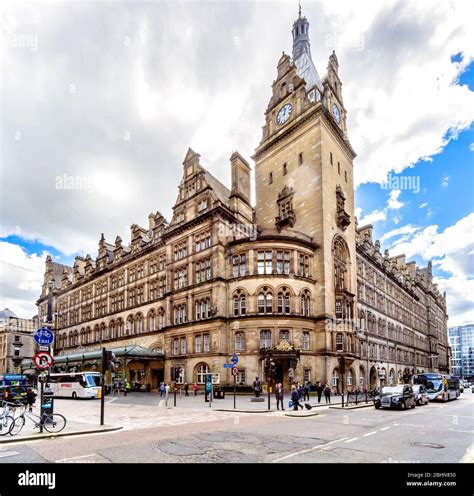 Glasgow Central Railway Station Building on the Corner of Gordon Street ...