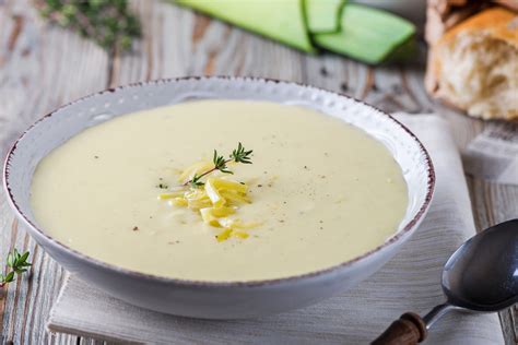 Irresistible French Potato and Leek Soup Recipe