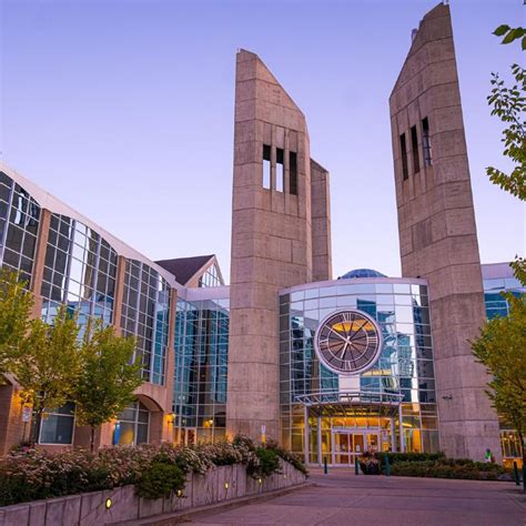 MacEwan university - Looklify