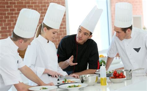 Learn Commercial Cookery Course in a Commercial Environment - Melbourne ...