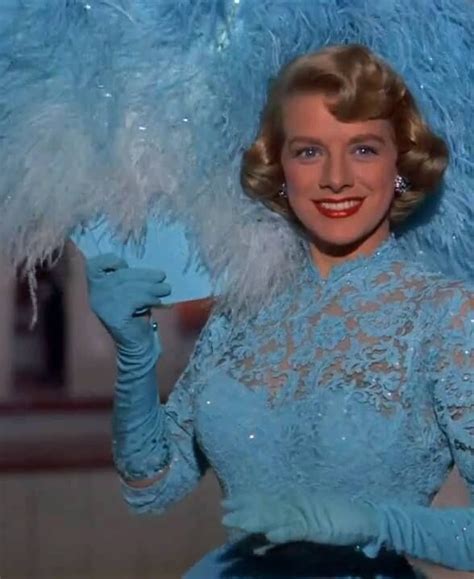 Rosemary Clooney White Christmas (1954) | White christmas movie, Rosemary clooney, Old hollywood ...