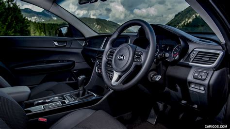 2017 Kia Optima Sportswagon Diesel (UK-Spec) | Interior