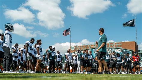 Eagles announce initial 53-man roster