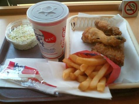 Fried Chicken - Review of KFC, Honolulu, HI - Tripadvisor