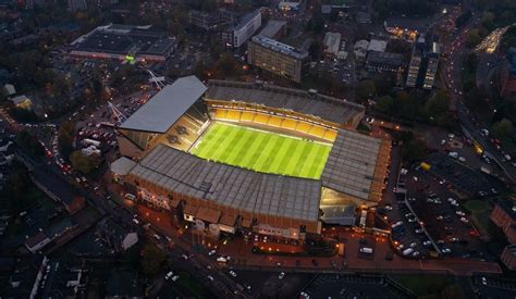 Wolverhampton Council not worried about Wolves' Molineux plans ...