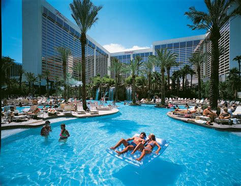 Flamingo Las Vegas Cheap Vacations Packages | Red Tag Vacations