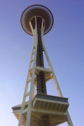 Pictures - Looking up at the Space Needle.