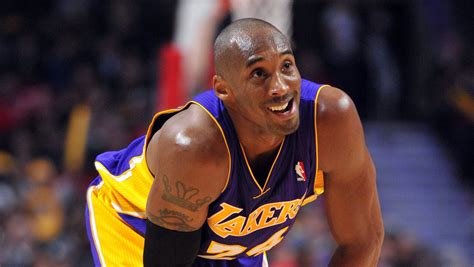 Kobe Bryant - Kobe Bryant Reaches Illustrious 30,000 Career Points ...