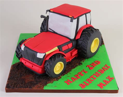 Red tractor cake | Tartas, Tractor, Pasteles