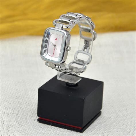 Fastrack Analog Watch for Women | Watches (Her)