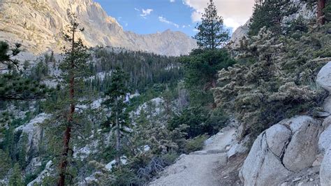 Lone Pine Lake Hike - HikingGuy.com