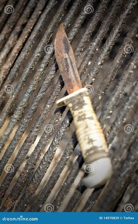 Old rusty knife stock image. Image of closeup, knife - 14970839