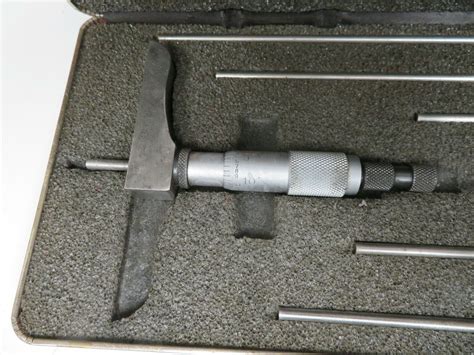 Starrett – model 440 – 0-6"/.001" Depth micrometer set w/ case – OD17 – Bullseye Calibration