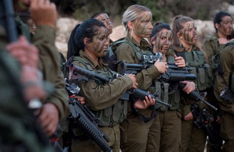 12 women pass IDF screening tests for elite Yahalom combat unit - Israel News - The Jerusalem Post