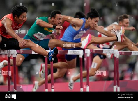 Hurdles race at the 2020 Tokyo Olympics Stock Photo - Alamy