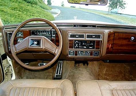 CADILLAC Brougham Specs & Photos - 1992, 1993, 1994, 1995, 1996 - autoevolution