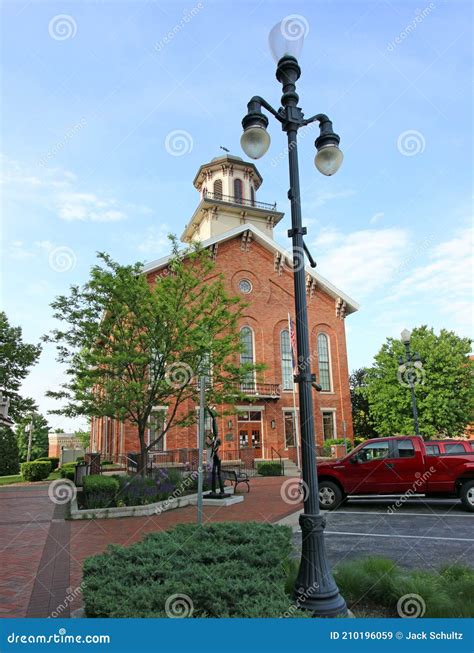 Steuben County Courthouse Angola Indiana 6769 Editorial Stock Image - Image of schultz, brick ...