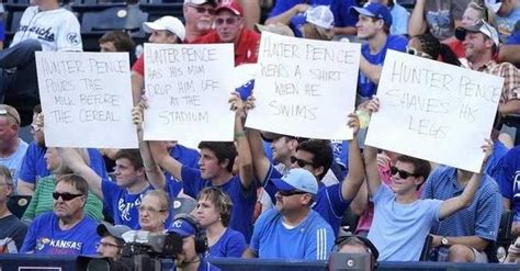 The 34 Funniest Fan Signs in Baseball History | Baseball fans signs ...