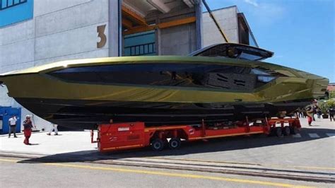 Step inside Conor McGregor's $3.6 Million Lamborghini Yacht - Sportszion