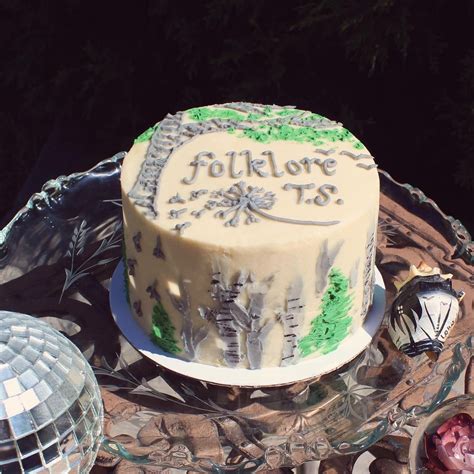 folklore cake to celebrate Taylor Swifts 8th studio album | Taylor swift cake, Taylor swift ...