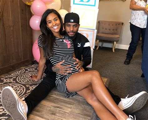 Singer Bryson Tiller and Girlfriend Kendra Bailey Expecting Baby Girl | E! News