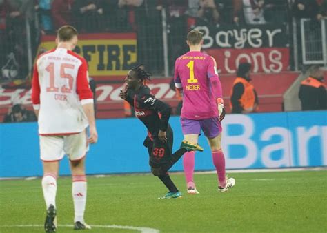 Amazing Jeremie Frimpong goal helps Leverkusen beat Bayern Munich ...