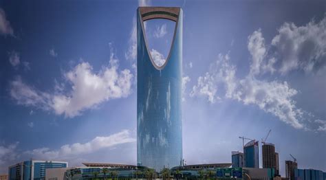 Kingdom Centre Tower, Riyadh