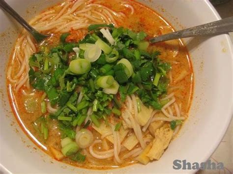 Kapoon [asian noodle curry] | Asian recipes, Asian soup, Healthy recipes