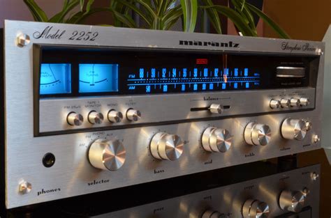 Marantz 2252 Stereo Receivers