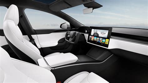 Leak: Tesla will allow choosing between a square or round steering wheel – Research Snipers