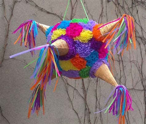 Traditional Mexican Pinata Mexican Piñatas, Mexican Folk Art, Christmas Piñata, Diy Piñata ...